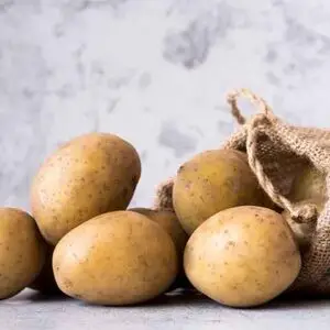 Hakkımızda_0002_side-view-potatoes-cloth-bag